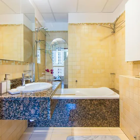 Huge 1Br Apartment In Jbr دبي المظهر الخارجي الصورة