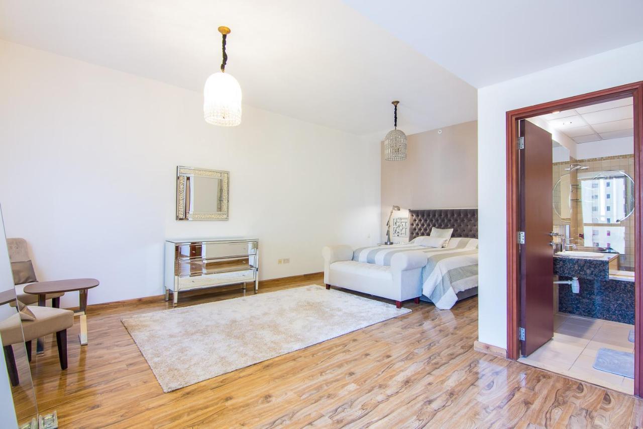 Huge 1br In Jbr * دبي